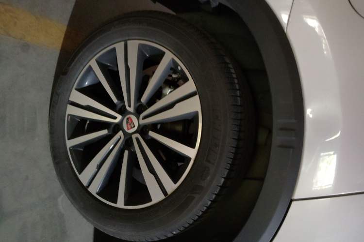 Used Roewe RX5 New Energy 2017 eRX5 50T Hybrid Connected Prestige Flagship Edition
