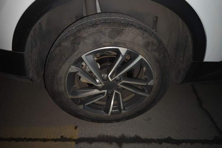 Used Geely Auto Coolray 2023 1.5T DCT Platinum Edition
