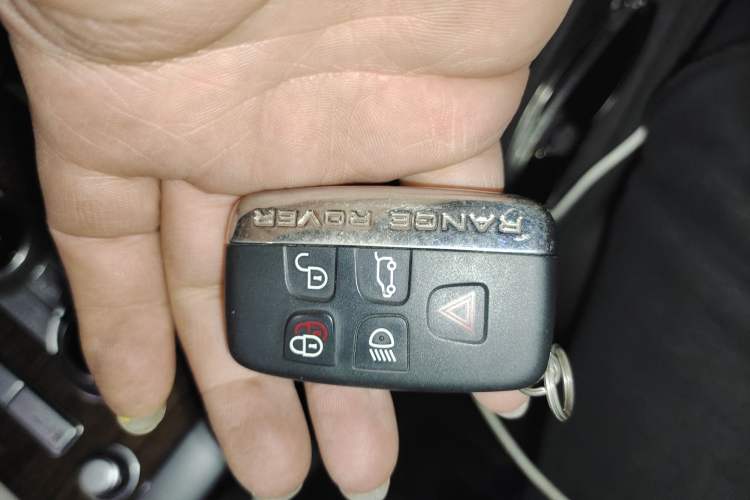 Used Land Rover Range Rover Sport 2014 3.0 SC V6 HSE
