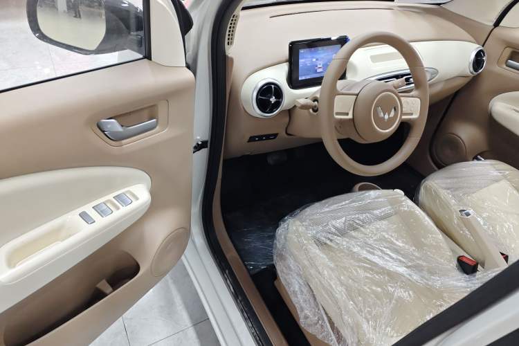 Used Wuling Hongguang MINIEV 2025 Four-Door Version Advanced Edition