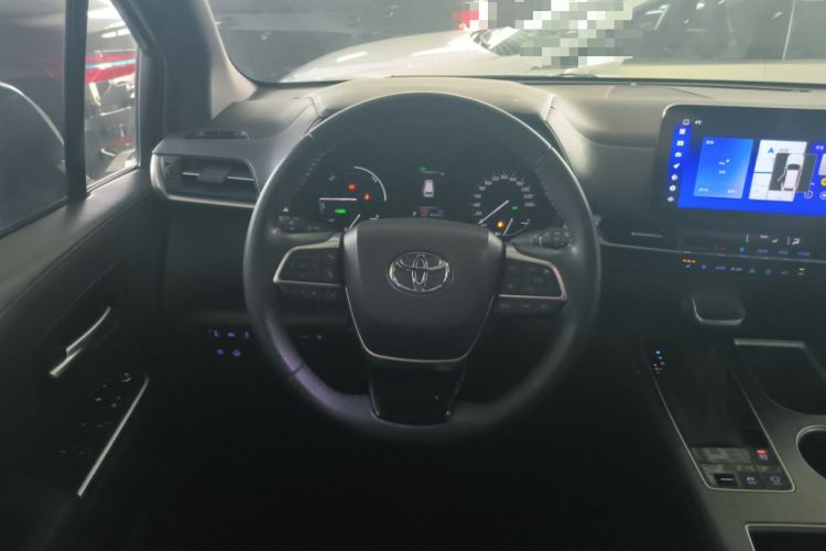 Used Toyota Sienna 2021 2.5L Hybrid Premium Edition

