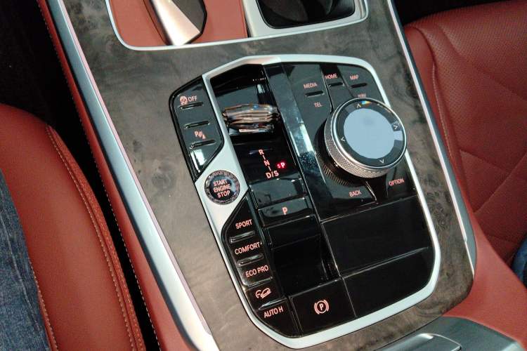 Used BMW X5 2023 xDrive 30Li Luxury M Sport Night Edition Package
