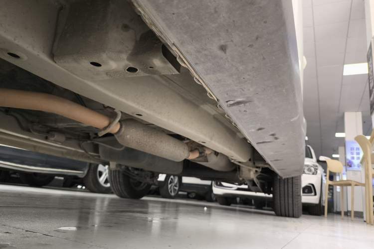 Used Dongfeng Fengon 370 2016 1.5L Manual Standard Model II 7 Seats
