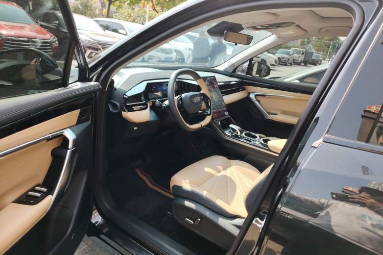 Used Geely Auto FX11 2023 1.5TD DCT Prestige Edition
