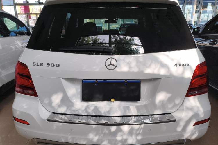 Used Mercedes-Benz GLK-Class 2013 GLK 300 4MATIC Dynamic Sunroof Model