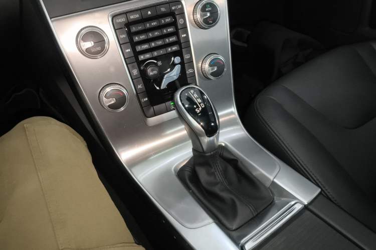 Used Volvo S60 2017 S60L T3 Smart Upgrade Edition
