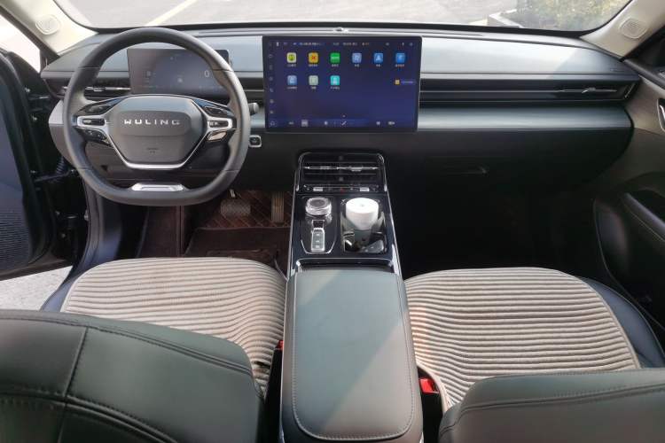 Used Wuling Xingguang 2024 Co-Creation Edition 150 Flagship Model