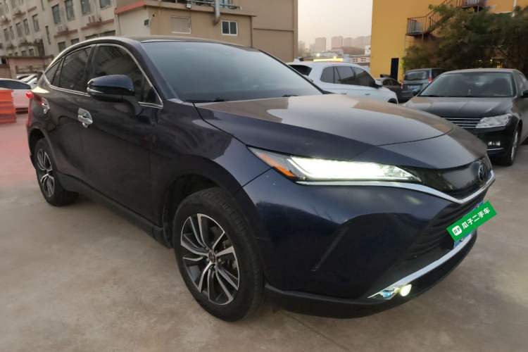 Used Toyota Harrier 2022 2.0L CVT Two-Wheel Drive Entry Version
