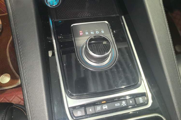 Used Jaguar F-PACE 2020 2.0T Urban Deluxe Edition
