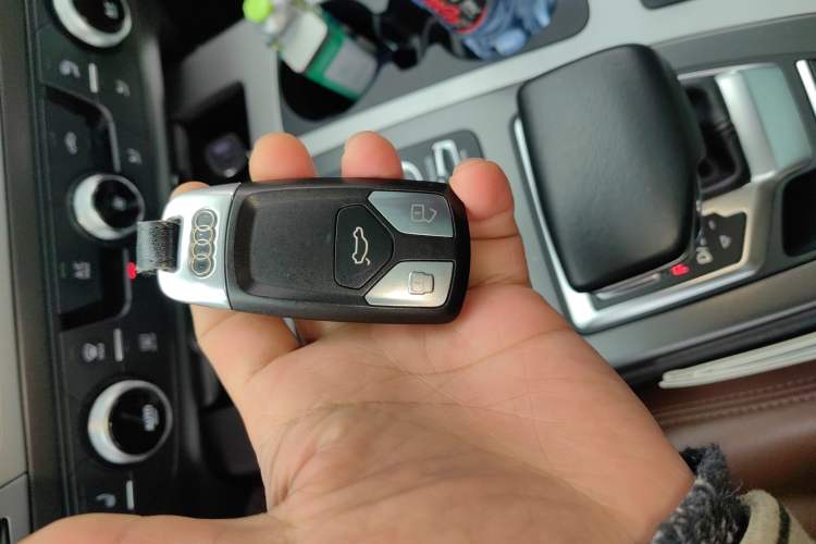 Used Audi Q7 2018 40 TFSI Comfort Model