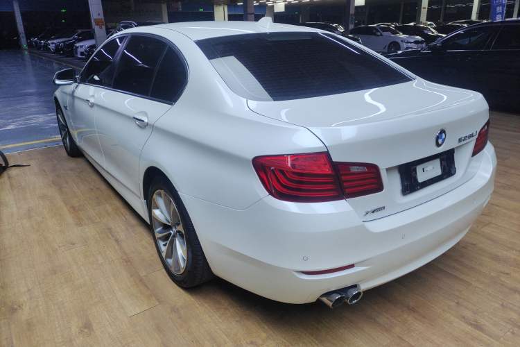 Used BMW 5 Series 2017 528Li xDrive Leading Model