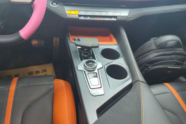 Used Changan UNI-V 2024 1.5T Prestige Sport Edition