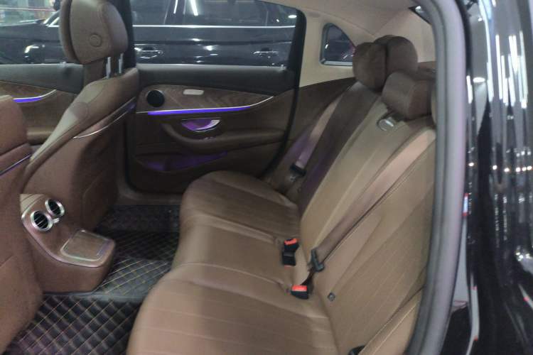 Used Mercedes-Benz E-Class 2023 Updated E 300 L Fashion Edition
