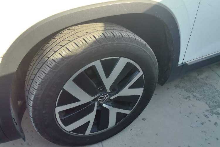 Used Volkswagen Tayron 2023 300TSI Two-Wheel-Drive Luxury Plus Advanced Edition