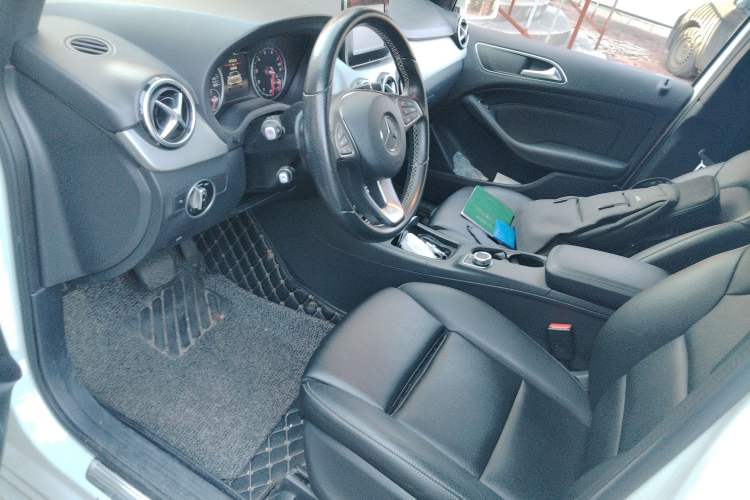 Used Mercedes-Benz B-Class 2015 B 200 Fashion Model