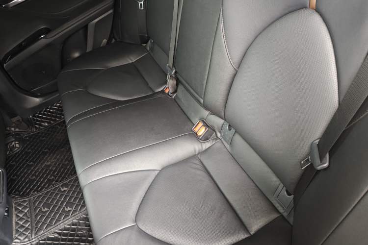 Used Toyota Camry 2021 2.0G Luxury Edition