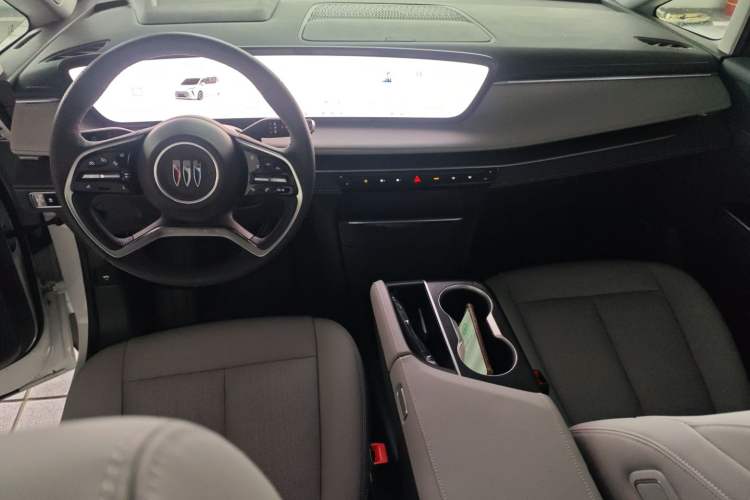 Used Buick GL8 2025 Lu Zun Deluxe Edition
