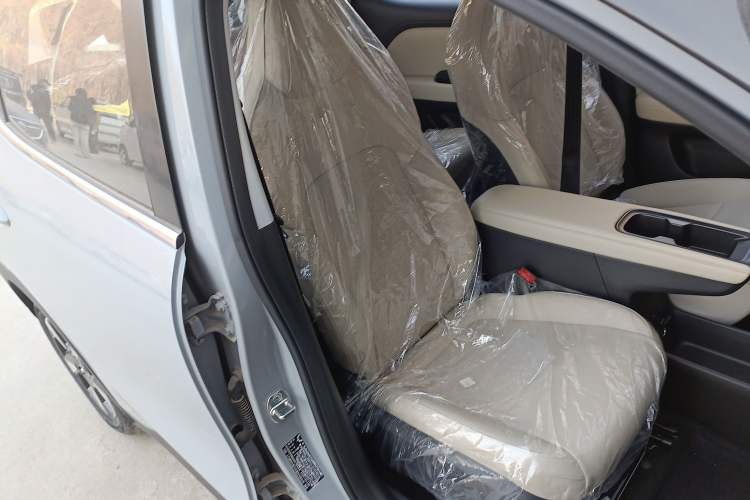 Used Wuling Bingo PLUS 2024 510 km Range 5-Seater Version
