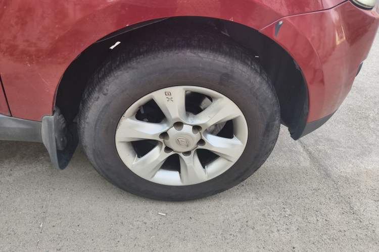 Used Land X8 2014 Explorer Edition 2.0T Gasoline 4x2 Luxury Model