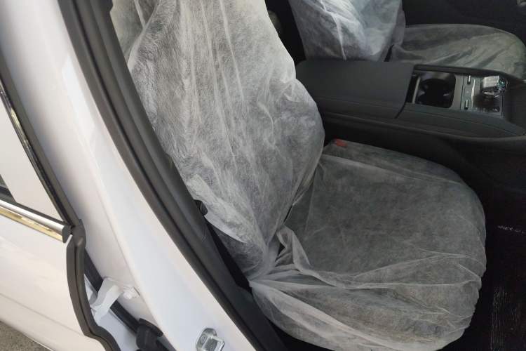 Used BYD Qin L 2025 DM-i Smart Drive 80KM Leading Model
