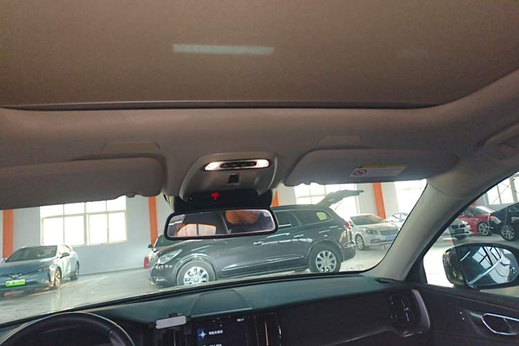 Used Volvo XC60 2018 T4 Zhiyi Edition