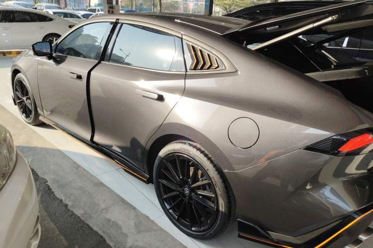 Used Changan UNI-V 2023 1.5T Sport Edition
