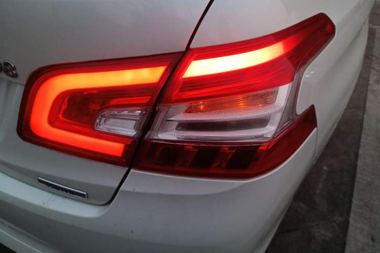 Used Peugeot 408 2018 Revised 350THP Automatic Luxury Edition
