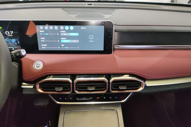 Used JETOUR X70 PLUS 2024 Champion Edition 1.5T DCT Champion MAX+ 5-seater
