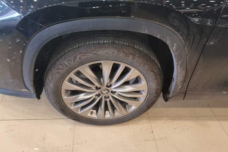 Used Toyota Highlander 2022 Dual-Engine 2.5L Four-Wheel Drive Prestige Version 7 Seats
