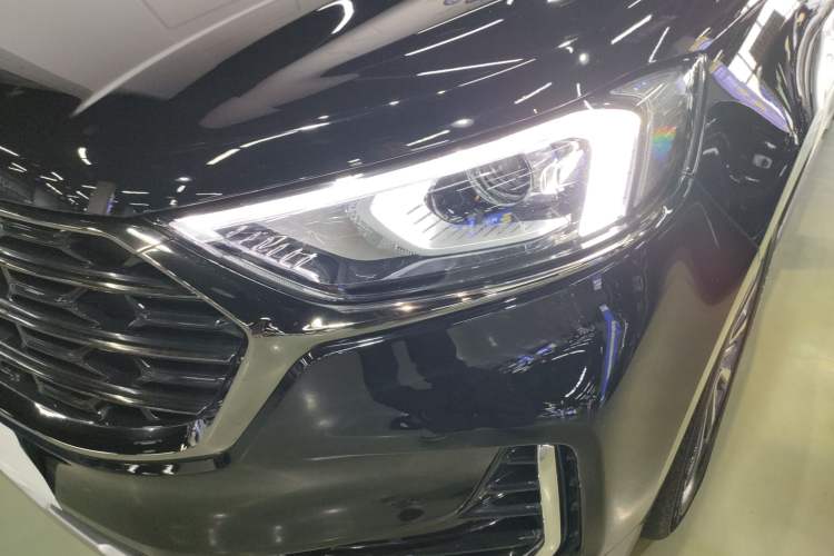 Used Ford Edge 2021 PLUS EcoBoost 245 Two-Wheel-Drive Titanium 7-Seater