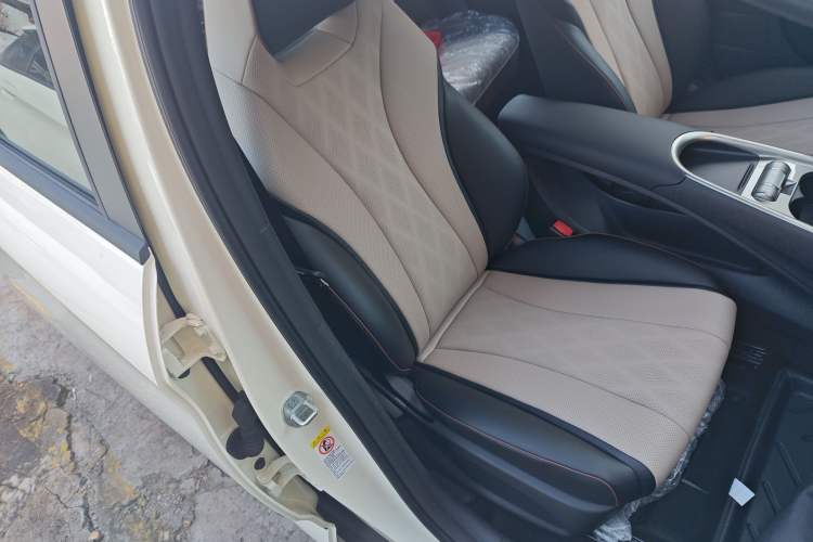 Used BYD Dolphin 2025 420km Free Edition
