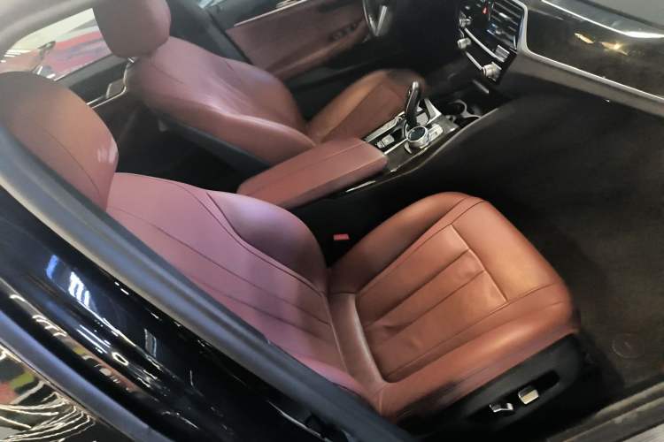 Used BMW 5 Series 2019 530Li Luxury Edition M Sport Package