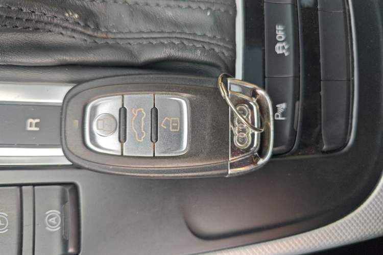 Used Audi A4L 2015 35 TFSI Automatic Standard Model
