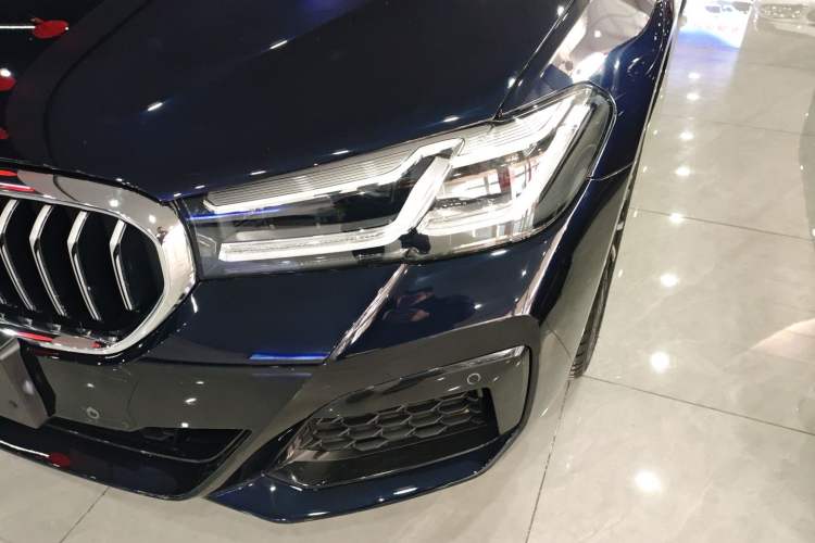 Used BMW 5 Series 2021 Facelifted 530Li Leading Edition M Sport Package