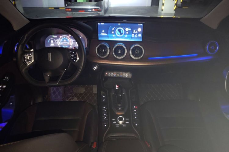 Used Wey VV5 2021 1.5T Two-Wheel Drive Smart Pioneer
