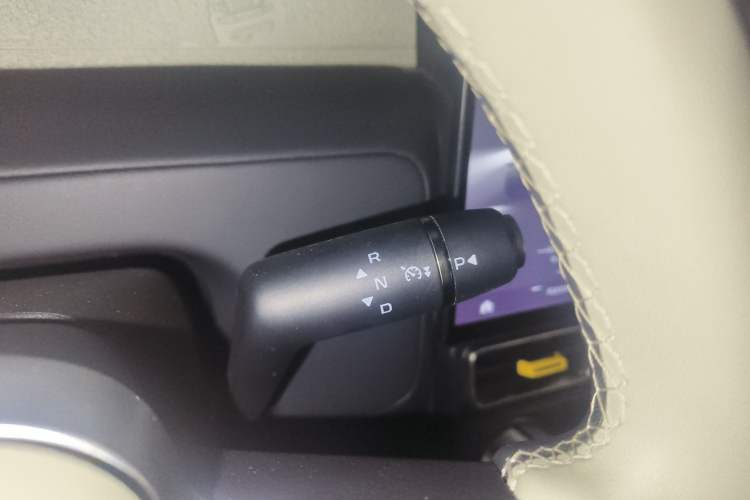 Used  V23 2025 501 Four-Wheel Drive Intelligent Driving Version
