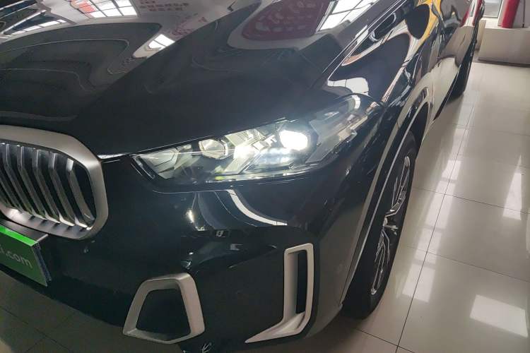 Used BMW X5 2023 xDrive 30Li M Sport Package