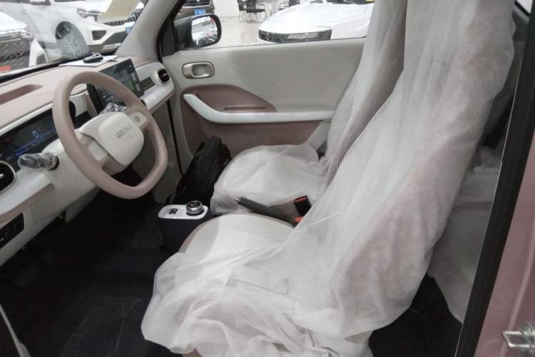 Used Geely Galaxy Panda 2025 210 km – Yuanqi Bear