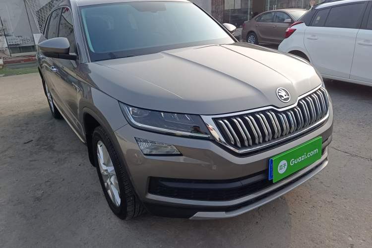 Used Skoda Kodiaq 2019 Facelifted TSI330 7-Seater Two-Wheel-Drive Luxury Enjoyment Edition China VI Standard

