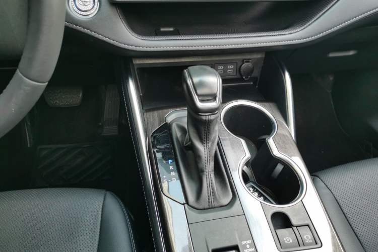 Used Toyota Highlander 2022 Dual-Engine 2.5L Four-Wheel Drive Supreme Edition 7-Seater
