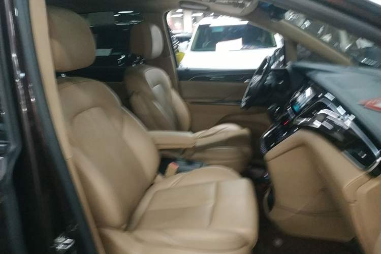 Used Buick GL8 2018 ES 28T Flagship Model China VI Standard
