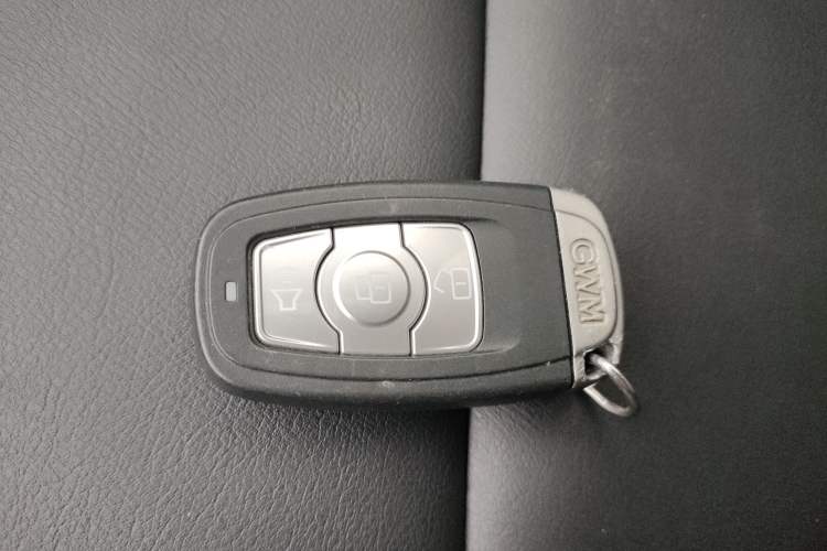 Used Haval H6 2015 Revised Version Sport Edition 1.5T Manual Transmission Two-Wheel Drive Elite Grade