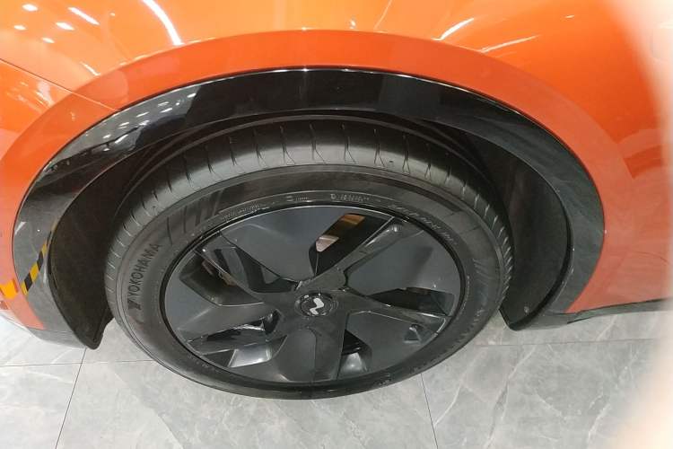 Used ONVO L60 2024 60 kWh Rear-Drive Version
