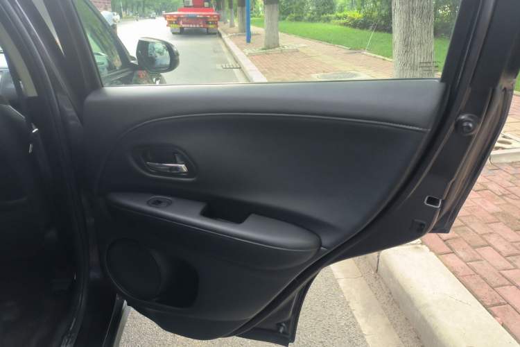 Used Honda Vezel 2019 220 TURBO CVT Luxury Edition China VI
