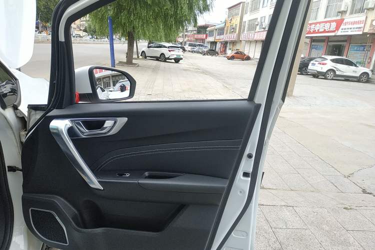 Used Geely Auto Vision X3 2017 1.5L Manual Elite Model
