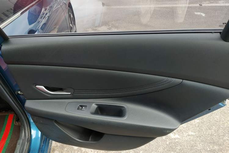 Used Hyundai Elantra 2021 1.5L CVT LUX Prestige Edition
