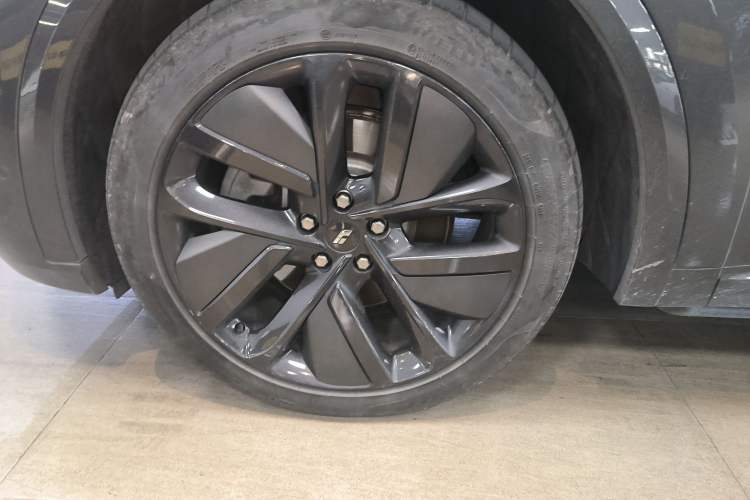 Used Li Auto L9 2022 Max model
