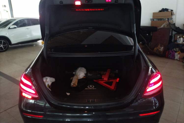 Used Mercedes-Benz E-Class 2019 E 300 L Sport Luxury Edition
