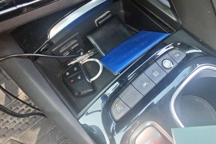 Used Buick Envision 2021 Encore Plus 652T Five-Seat Luxury Model
