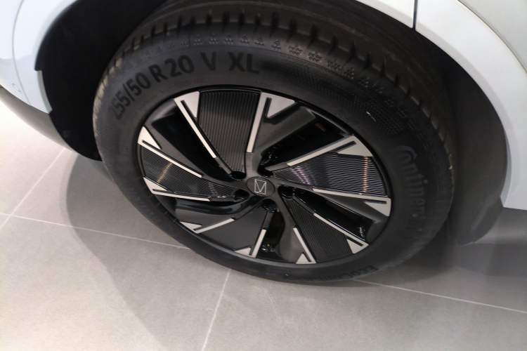 Used  07 2024 Pro+ All-Electric Version